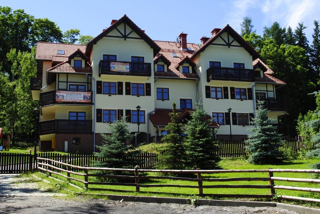 Apartamenty Sun Seasons 24 - Rezydencja Parkowa Szklarska Poręba Esterno foto